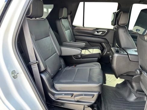 Used 2021 Chevrolet Tahoe Premier w/ Premium Package AWD/4WD image 34
