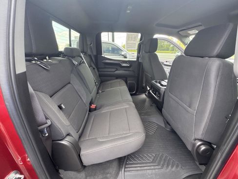 Used 2024 Chevrolet Silverado 1500 LT AWD/4WD image 13