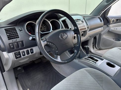 Used 2011 Toyota Tacoma w/ SR5 Pkg #2 image 18