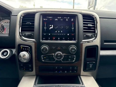 Used 2018 RAM 1500 Laramie w/ Convenience Group AWD/4WD image 20