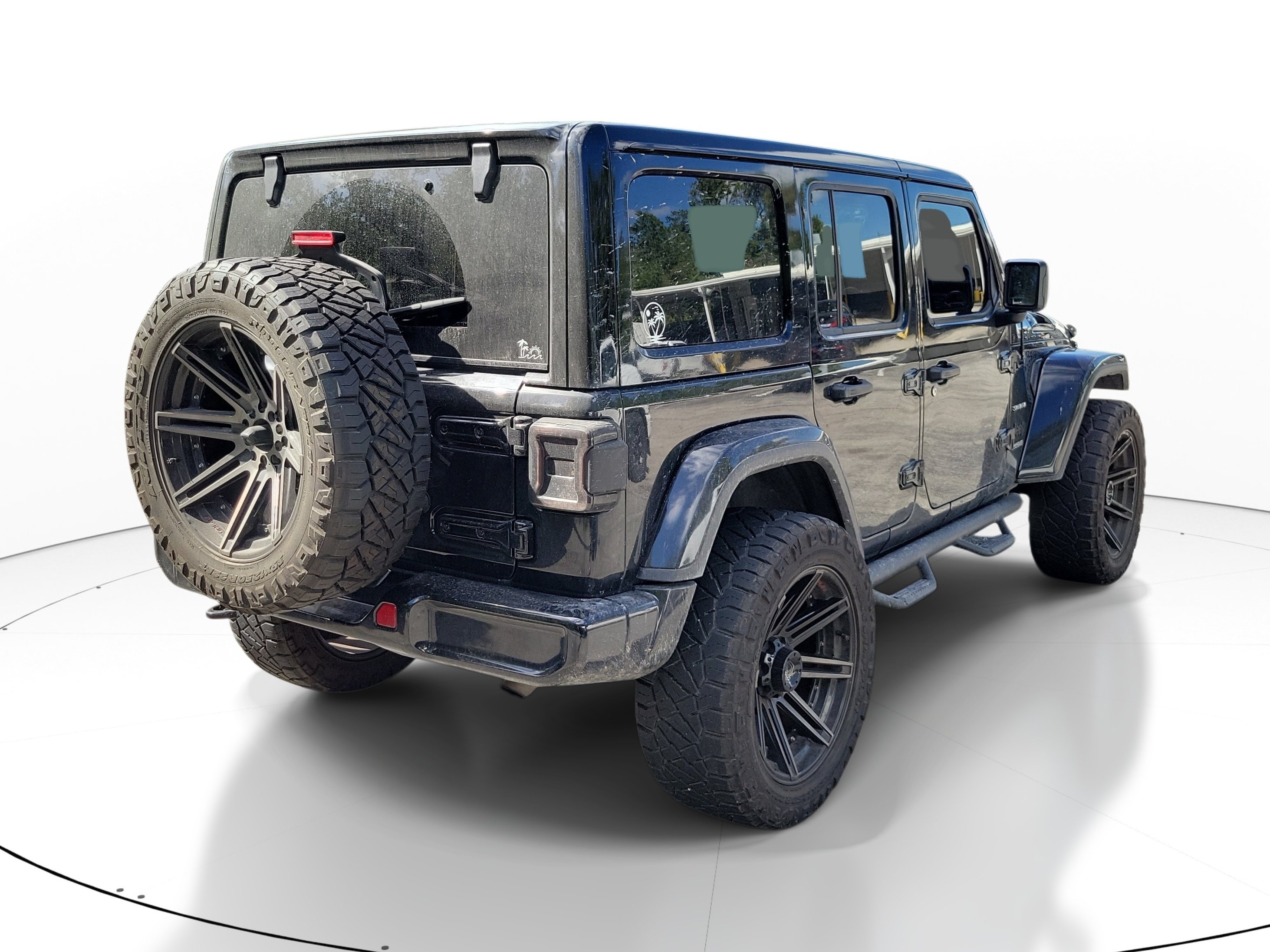 Used 2021 Jeep Wrangler Unlimited Sahara w/ Uconnect 4C Nav & Sound Group AWD/4WD image 2