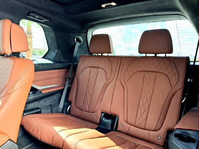 New 2027 BMW X7 xDrive40i w/ Executive Package AWD/4WD image 26