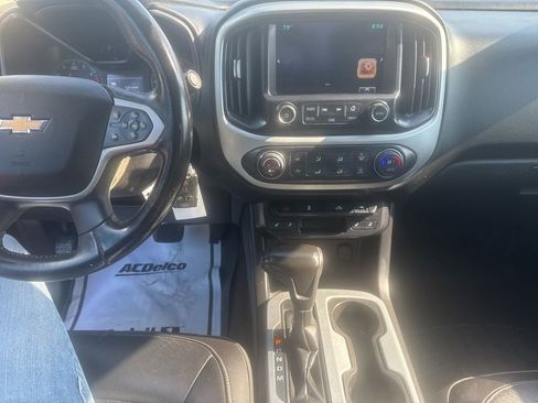 Used 2015 Chevrolet Colorado LT w/ Luxury Package image 17