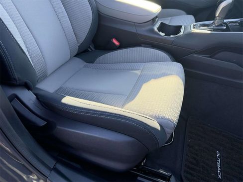 Used 2025 Subaru Outback Premium image 11