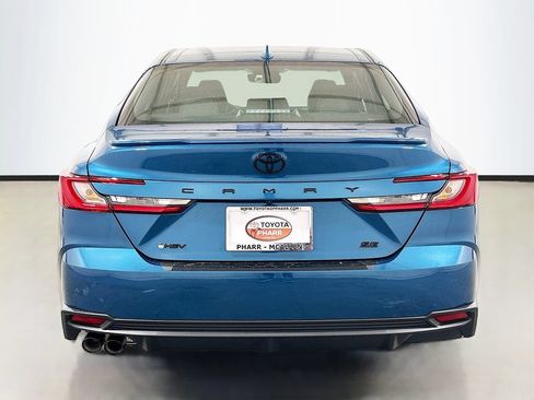 New 2026 Toyota Camry SE FWD image 5