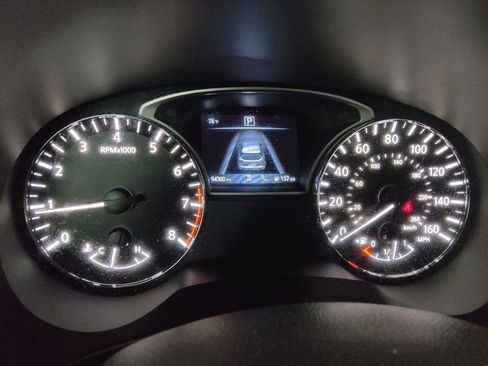 Used 2020 Nissan Pathfinder SL FWD image 23