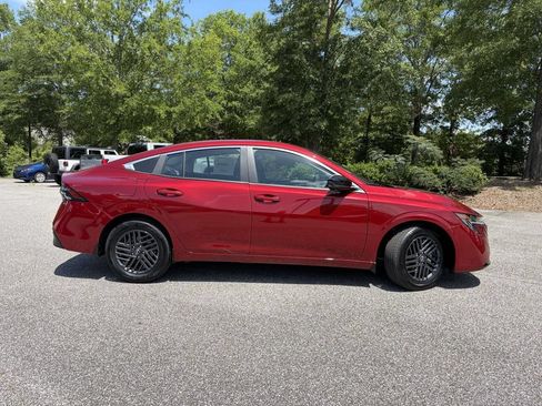 New 2026 Nissan Sentra SV w/ SV Convenience Package FWD image 2