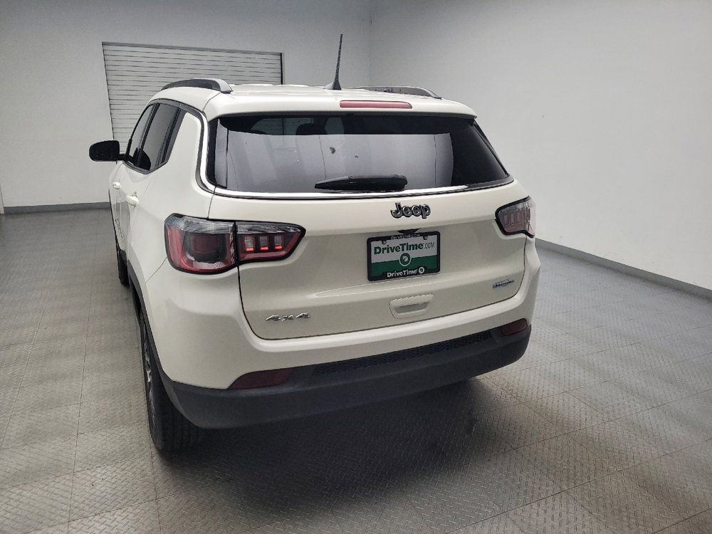Used 2017 Jeep Compass Latitude w/ Popular Equipment Group AWD/4WD image 6