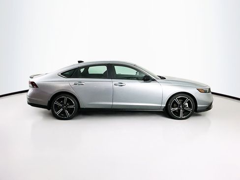 Used 2025 Honda Accord Sport image 10