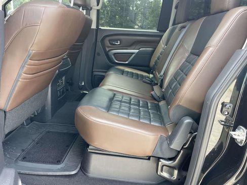 Used 2017 Nissan Titan Platinum Reserve AWD/4WD image 9