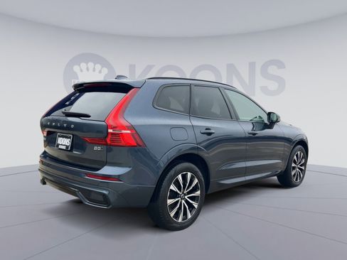 Used 2023 Volvo XC60 B5 Plus AWD/4WD image 11