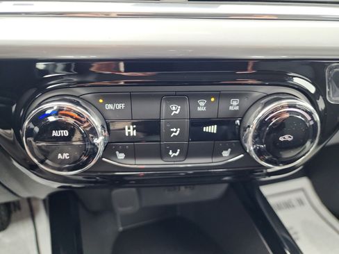 New 2026 Chevrolet Trax LT w/ LT Convenience Package image 14