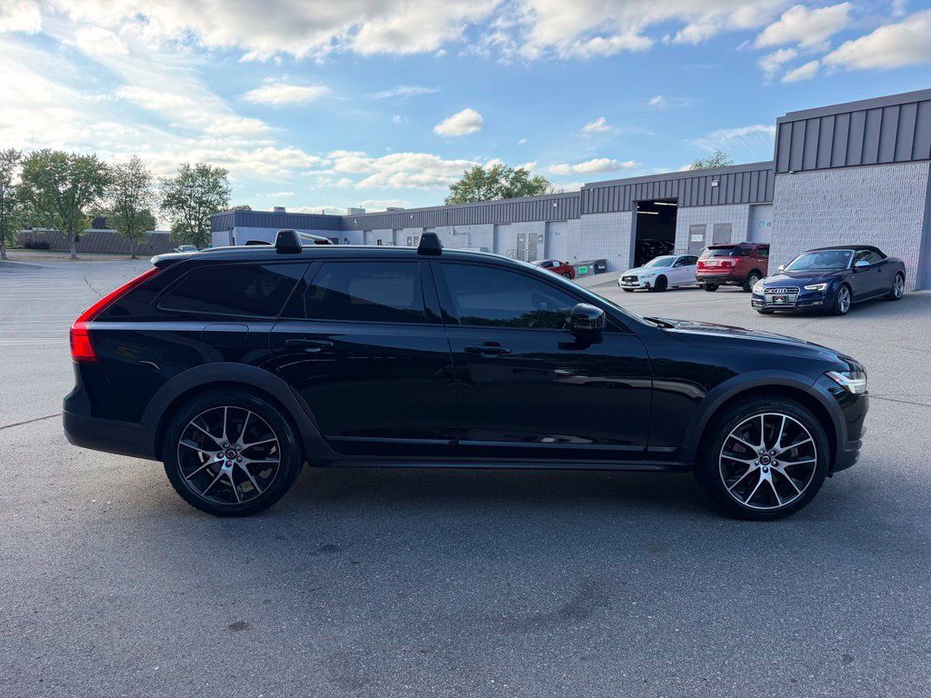 Used 2020 Volvo V90 T6 Cross Country w/ Protection Package Premier AWD/4WD image 8