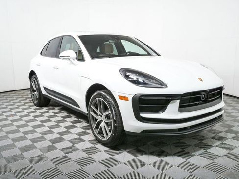 Used 2026 Porsche Macan Turbo AWD/4WD image 28