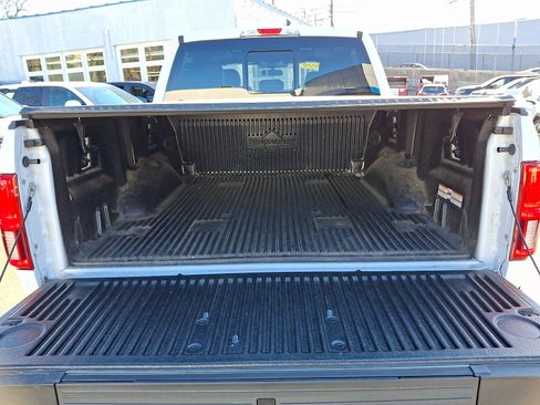 Used 2019 Ford F150 Lariat image 32