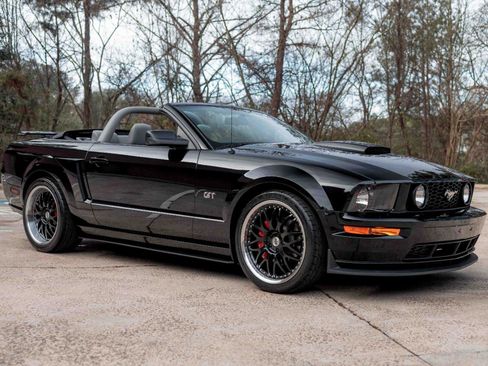 Used 2008 Ford Mustang GT image 4