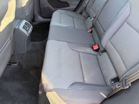 Used 2016 Volkswagen Golf S FWD image 37