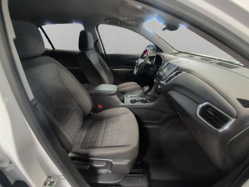 Used 2024 Chevrolet Equinox LT AWD/4WD image 15
