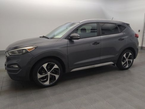 Used 2017 Hyundai Tucson Sport FWD image 2