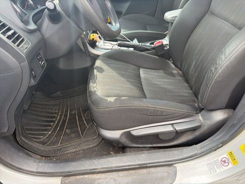 Used 2013 Toyota Corolla S FWD image 5