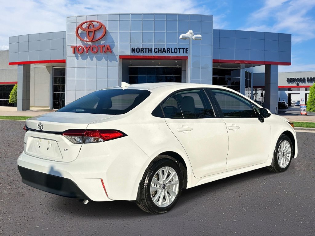 Used 2026 Toyota Corolla LE w/ LE Premium Package FWD image 8