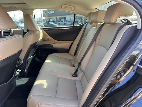 Used 2020 Lexus ES 350 image 12