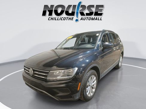 Used 2018 Volkswagen Tiguan SE w/ Panoramic Sunroof Package image 1