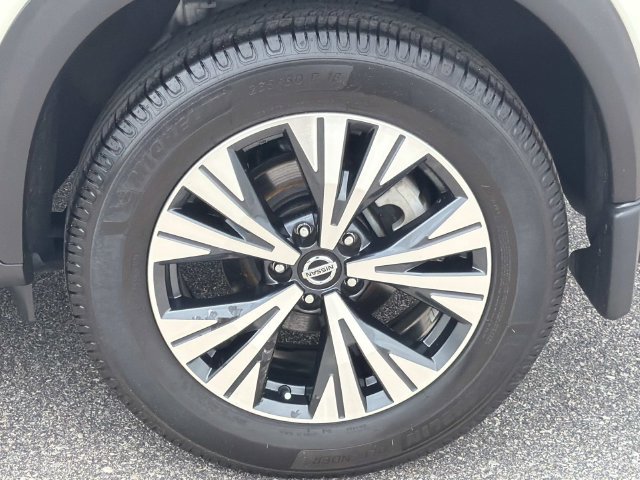 Used 2021 Nissan Rogue SV FWD image 15