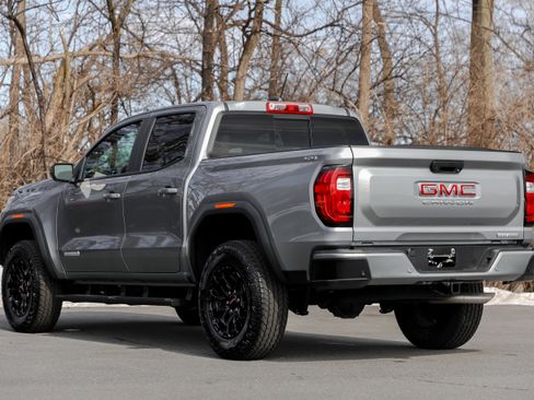 New 2026 GMC Canyon Elevation w/ Convenience Package image 7