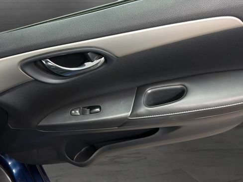 Used 2019 Nissan Sentra S FWD image 17