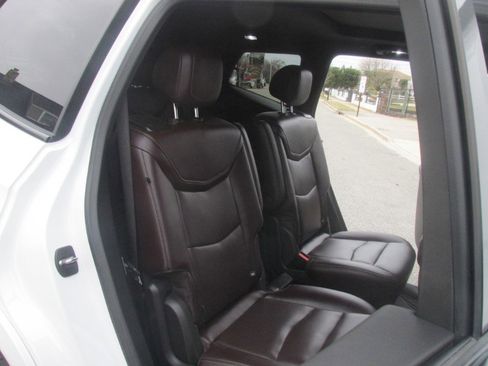 Used 2023 Cadillac XT6 Premium Luxury w/ Technology Package image 42