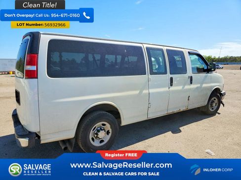 Used 2017 Chevrolet Express 3500 LT w/ LT Preferred Equipment Group RWD image 4