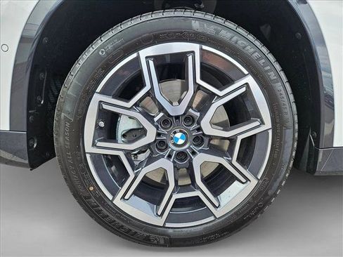 New 2026 BMW X1 xDrive28i w/ Technology Package AWD/4WD image 10