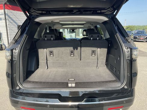 Used 2020 Chevrolet Traverse Premier w/ Redline Edition AWD/4WD image 26