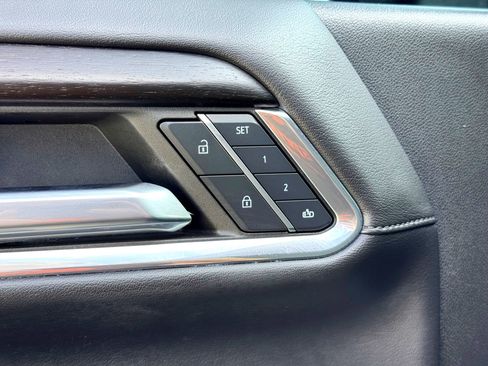 Used 2024 GMC Sierra 2500 Denali w/ Denali Reserve Package image 18