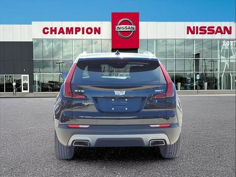 Used 2023 Cadillac XT4 Premium Luxury image 6