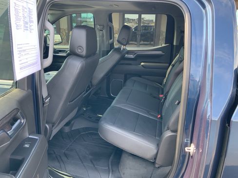 Used 2022 Chevrolet Silverado 1500 LTZ w/ LTZ Premium Package AWD/4WD image 15