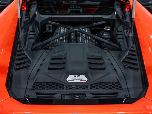 Used 2021 Lamborghini Huracan EVO AWD/4WD image 40