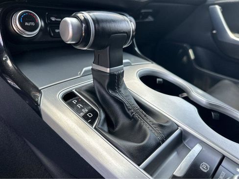 Used 2018 Kia Stinger GT RWD image 28