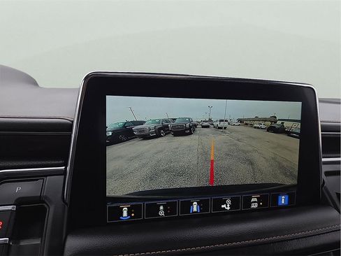 Used 2021 GMC Yukon AT4 w/ Rear Media and Nav Package image 13