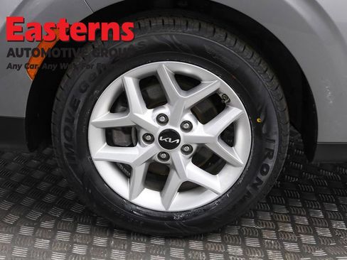 Used 2024 Kia Soul LX w/ Option Group 015 image 32