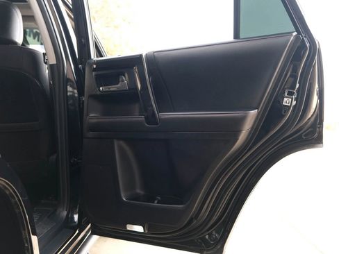 Used 2020 Toyota 4Runner TRD Off-Road Premium w/ Moonroof Package image 26