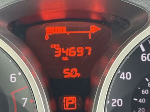 Used 2016 Nissan Juke SV image 16