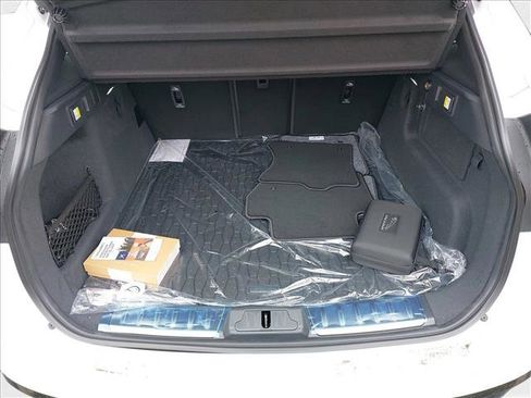 New 2026 Jaguar F-PACE R-Dynamic S image 8