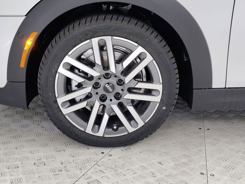 New 2026 MINI Cooper 2-Door Hardtop image 10