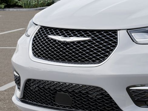 New 2025 Chrysler Pacifica Select image 11