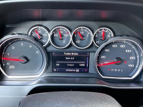 Used 2020 Chevrolet Silverado 2500 LT w/ Z71 Off-Road Package image 19