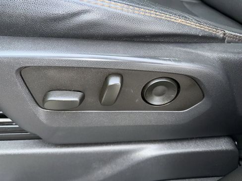 Used 2023 GMC Sierra 1500 AT4 w/ Technology Package image 12