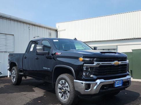 New 2026 Chevrolet Silverado 2500 LT image 7
