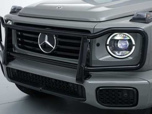 Used 2025 Mercedes-Benz G 550 image 11
